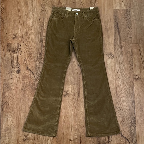 NWT Levi’s 726 Flare Corduroy Jeans - Picture 1 of 11